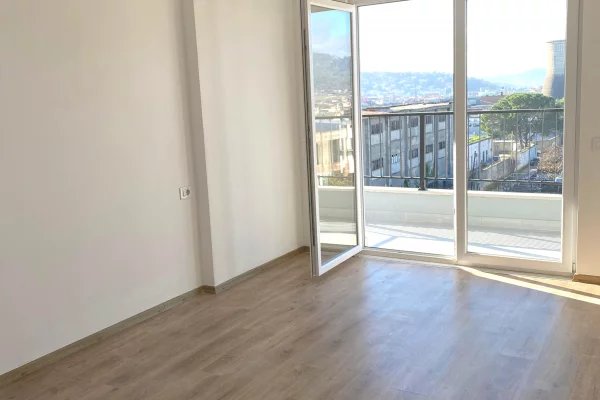 Shtepi me qera Apartament ne Tirane, 1+1, Mobilimi E mobiluar, Pagesa 297  Euro.