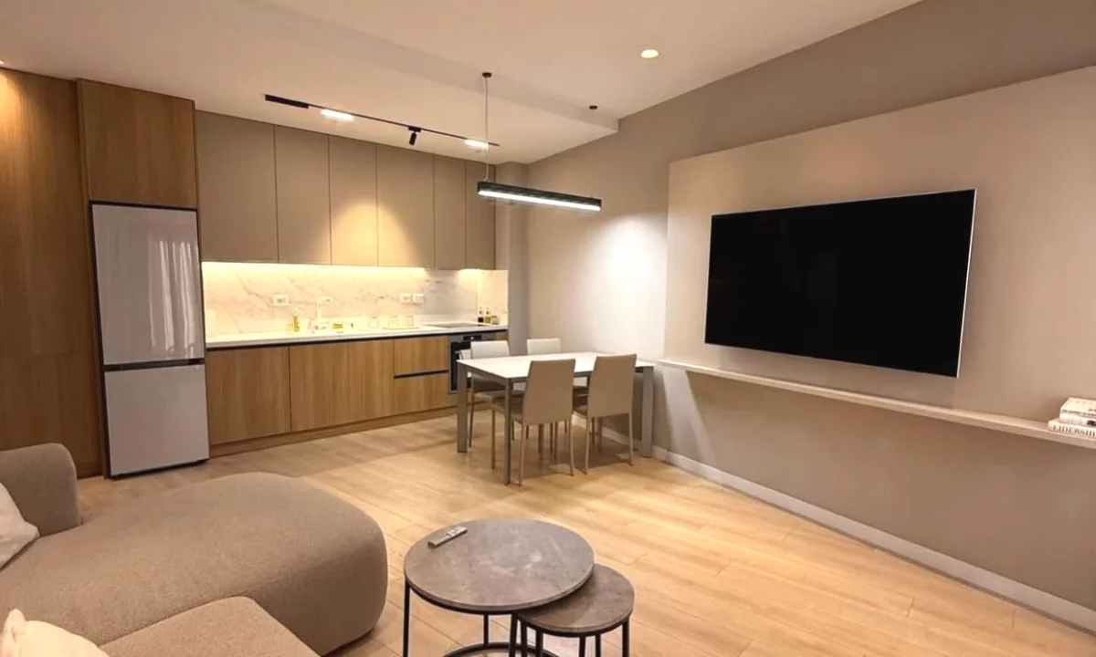 Shtepi me qera Apartament ne Tirane, 1+1, Mobilimi E mobiluar, Pagesa 1,097  Euro.