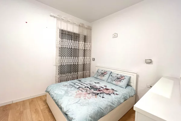 Shtepi me qera Apartament ne Tirane, 2+1, Mobilimi E mobiluar, Pagesa 1,190  Euro.