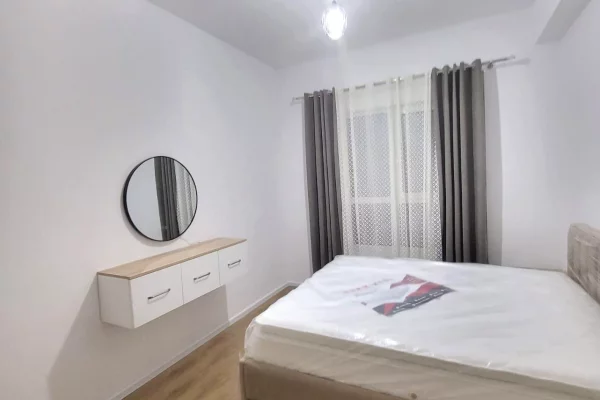 Shtepi me qera 1+1 ne Tirane - 400 Euro