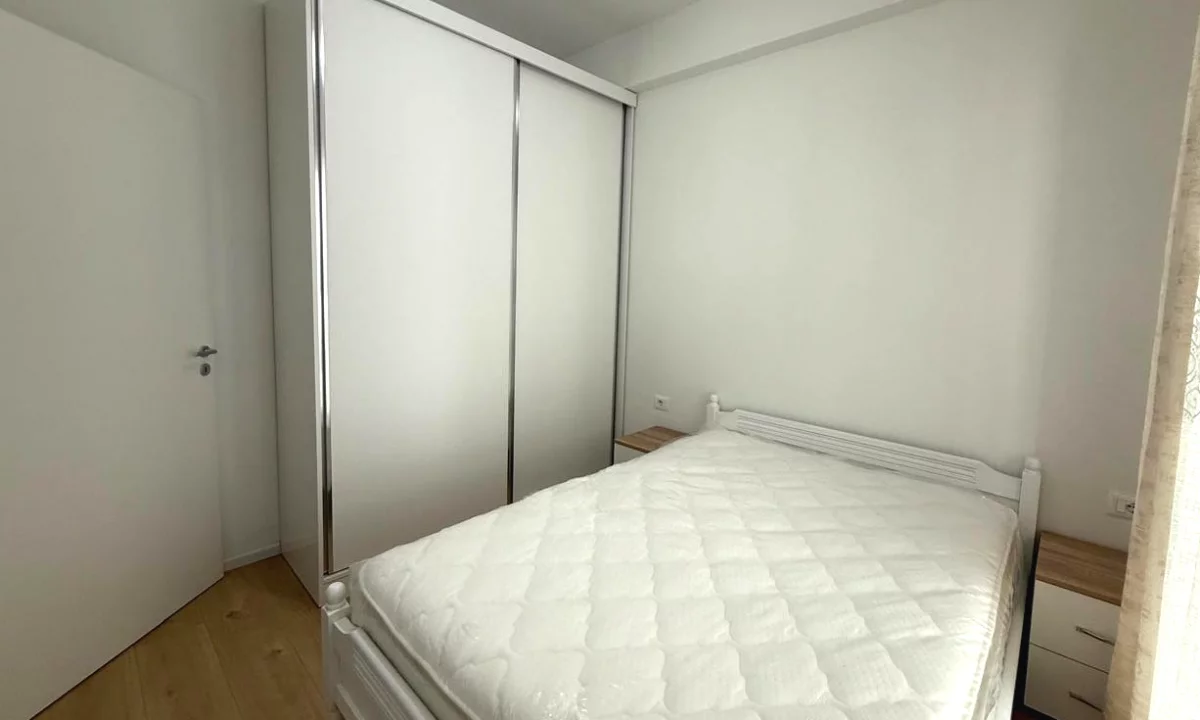 Shtepi me qera Apartament ne Tirane, 1+1, Mobilimi E mobiluar, Pagesa 370  Euro.