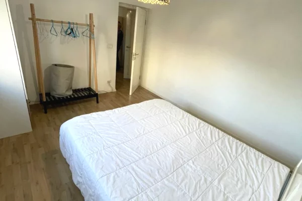 Shtepi me qera Apartament ne Tirane, 1+1, Mobilimi E mobiluar, Pagesa 617  Euro.