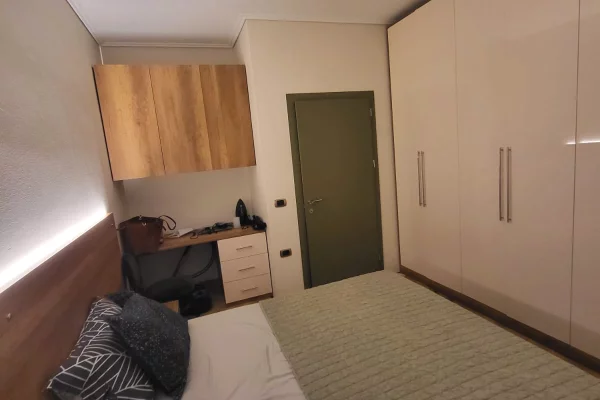 Shtepi ne shitje Apartament ne Tirane, 1+1, Mobilimi E mobiluar, Pagesa 149,997  Euro.