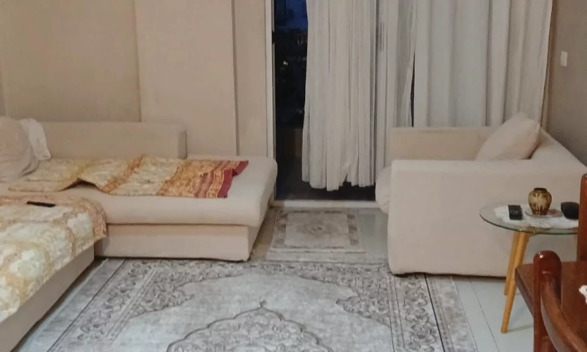 Shtepi me qera Apartament ne Tirane, 1+1, Mobilimi E mobiluar, Pagesa 347  Euro.