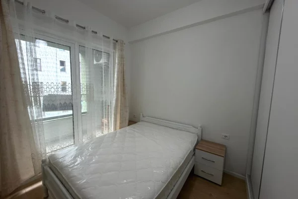 Shtepi me qera Apartament ne Tirane, 1+1, Mobilimi E mobiluar, Pagesa 350  Euro.