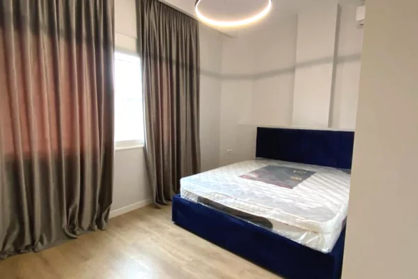 Shtepi me qera Apartament ne Tirane, 1+1, Mobilimi E mobiluar, Pagesa 547  Euro.