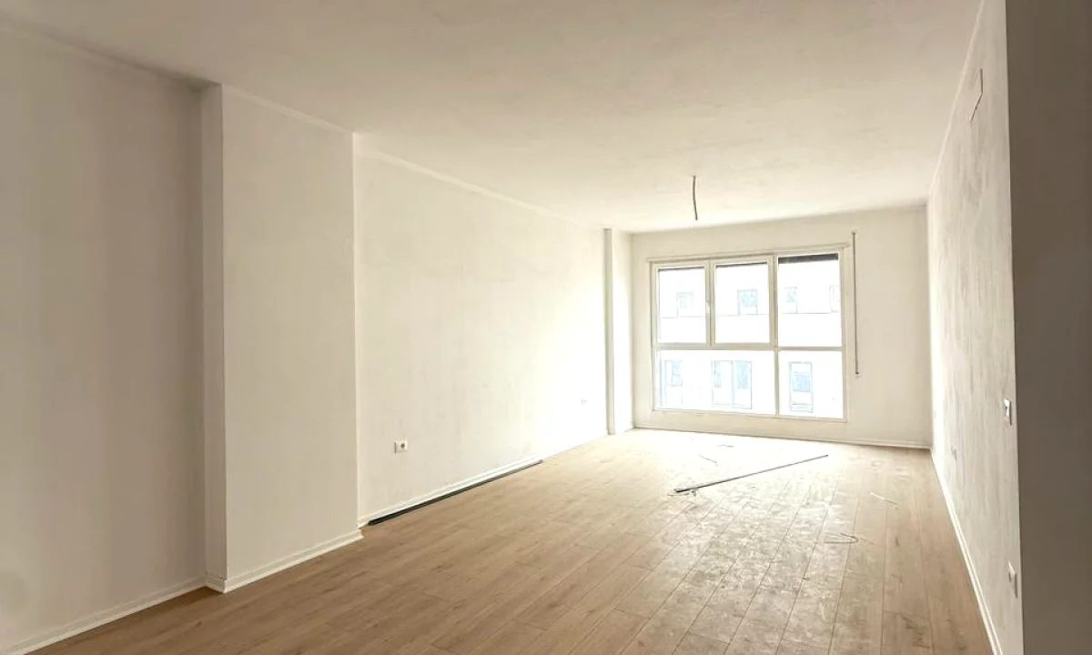 Shtepi ne shitje Apartament ne Tirane, 2+1, Mobilimi Bosh, pa mobiluar, Pagesa 213,997  Euro.