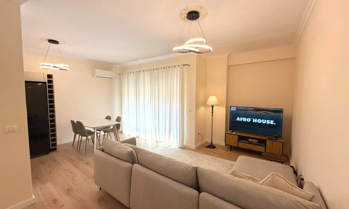 Shtepi me qera Apartament ne Tirane, 2+1, Mobilimi E mobiluar, Pagesa 1,000  Euro.