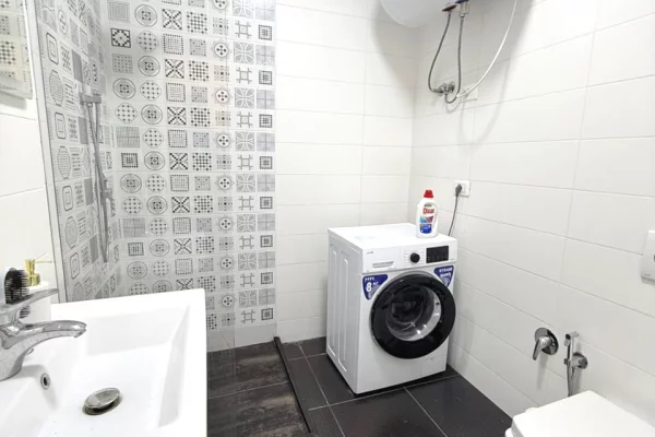 Shtepi me qera Apartament ne Tirane, 2+1, Mobilimi E mobiluar, Pagesa 1,000  Euro.