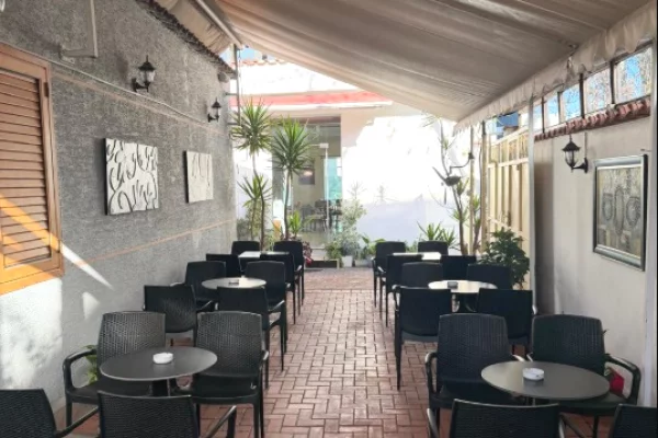 Ambient biznesi me qera 2+1 ne Tirane - 1,200 Euro