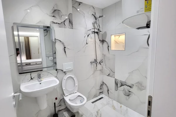 Shtepi me qera Apartament ne Tirane, 2+1, Mobilimi E mobiluar, Pagesa 997  Euro.