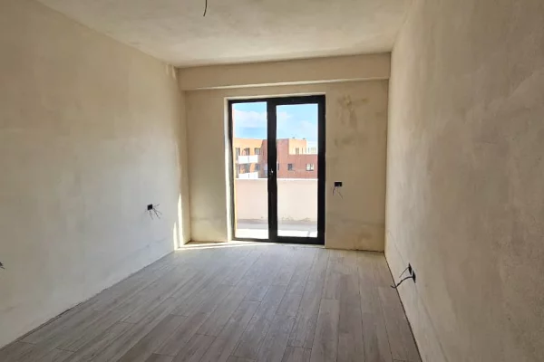 Shtepi ne shitje Apartament ne Tirane, 1+1, Mobilimi Bosh, pa mobiluar, Pagesa 112,320  Euro.