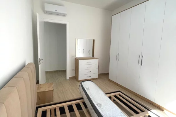 Shtepi me qera Apartament ne Tirane, 1+1, Mobilimi E mobiluar, Pagesa 750  Euro.
