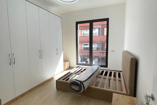Shtepi me qera Apartament ne Tirane, 1+1, Mobilimi E mobiluar, Pagesa 750  Euro.