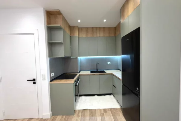 Shtepi ne shitje Apartament ne Tirane, 1+1, Mobilimi E mobiluar, Pagesa 119,997  Euro.