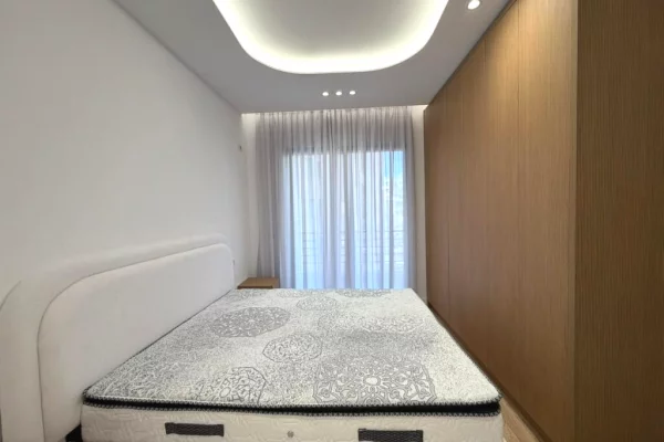 Shtepi ne shitje Apartament ne Tirane, 1+1, Mobilimi E mobiluar, Pagesa 119,997  Euro.