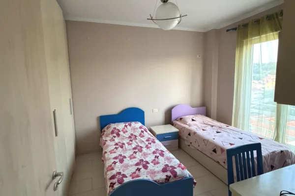 Shtepi me qera Apartament ne Tirane, 2+1, Mobilimi E mobiluar, Pagesa 600  Euro.