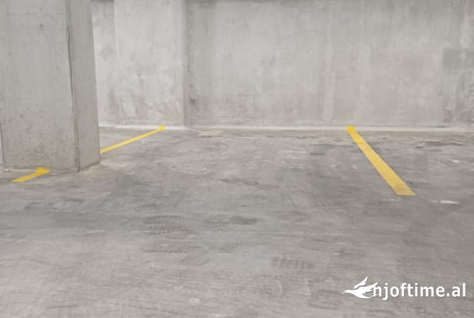 Garazh me qera 100Euro - Pallat i Ri Myslym Shyri