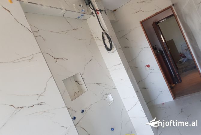 Construction and Restructurings a Tirana - 111 Leke