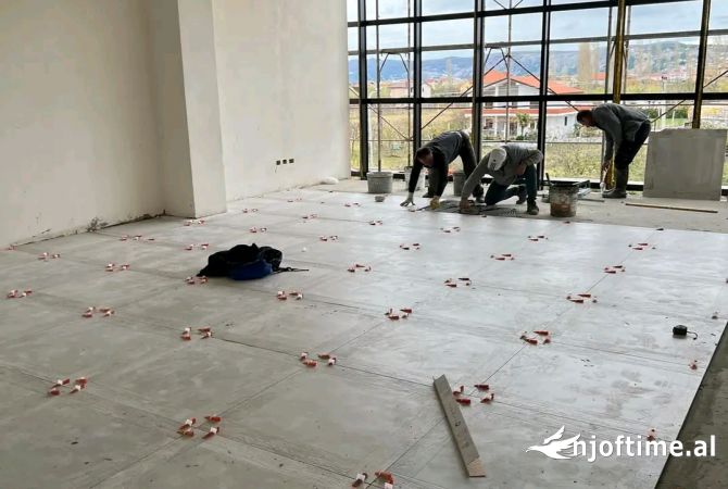 Kryejm punime  pllaka  / parket