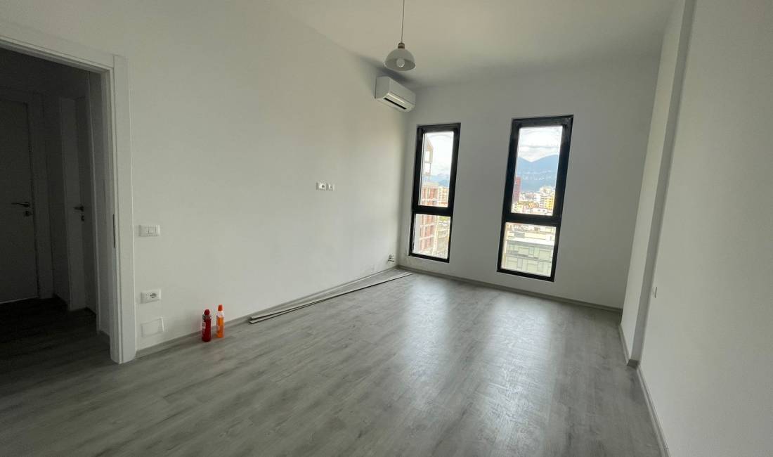 ~🔑JEPET APARTAMENT 1+1 (ZYRE) ME QERA TE KOMPLEKSI SQUARE 21