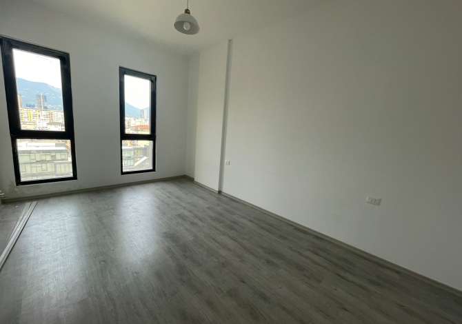 Ambient biznesi me qera 3+1 ne Tirane - 400 Euro
