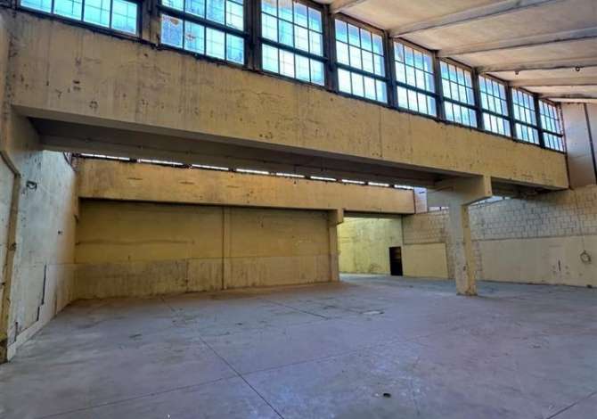 Ambient biznesi me qera 4+1 ne Tirane - 1,280 Euro