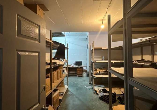 Ambient biznesi me qera 4+1 ne Tirane - 2,500 Euro