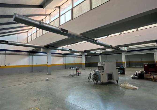 Ambient biznesi me qera 4+1 ne Tirane - 2,500 Euro