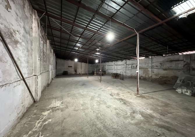 📢Jepet Mgazine me Qira ne Selite, Sip: 400 m2🔑