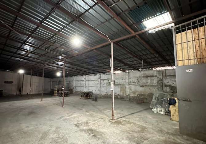 Ambient biznesi me qera 4+1 ne Tirane - 1,200 Euro