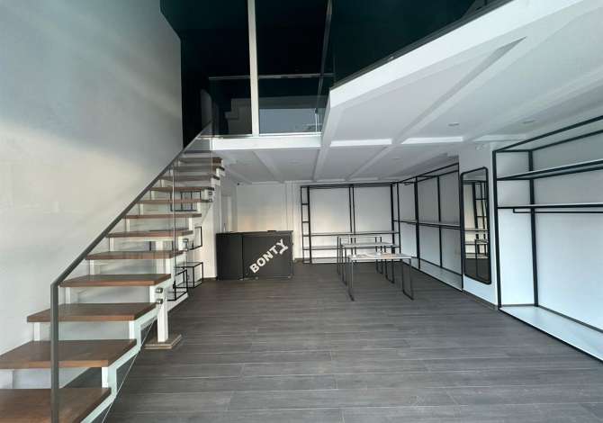 Ambient biznesi me qera 3+1 ne Tirane - 1,000 Euro
