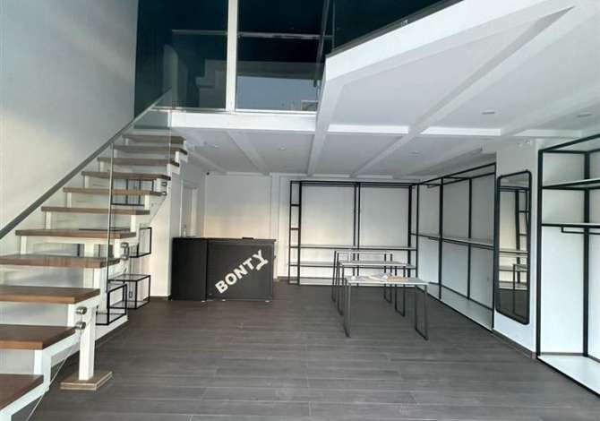 Ambient biznesi me qera 3+1 ne Tirane - 1,000 Euro