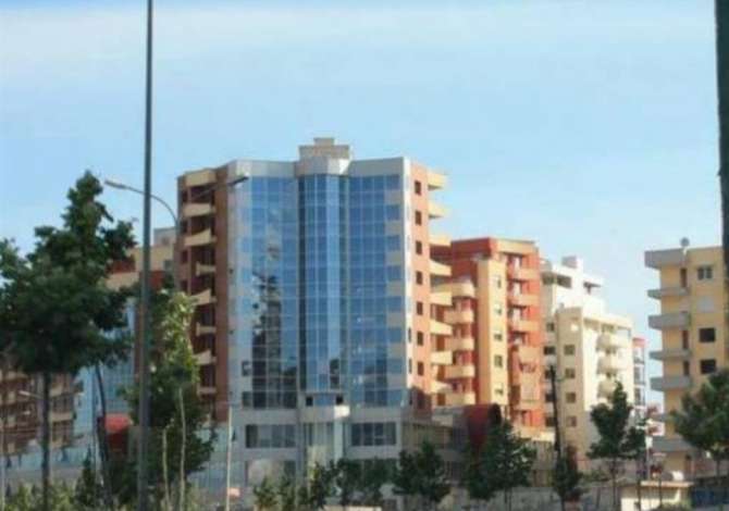 Business Property in Sale 3+1 in Tirana - 704,520 Euro