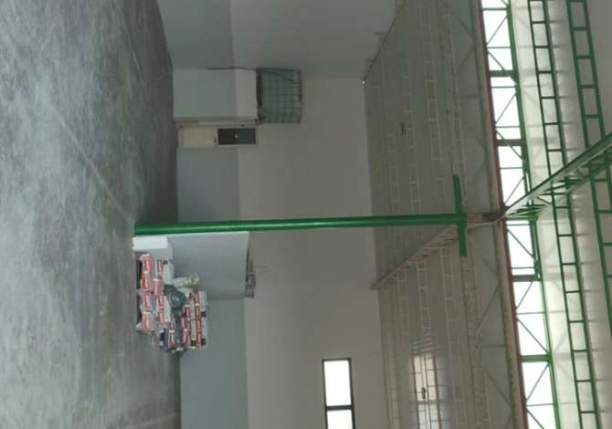 Business Property for Rent 4+1 in Tirana - 1,300 Euro