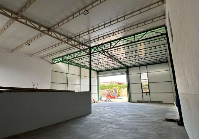 Business Property for Rent 4+1 in Tirana - 1,300 Euro