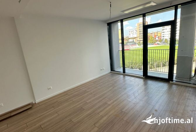 Business Property for Rent 3+1 in Tirana - 650 Euro