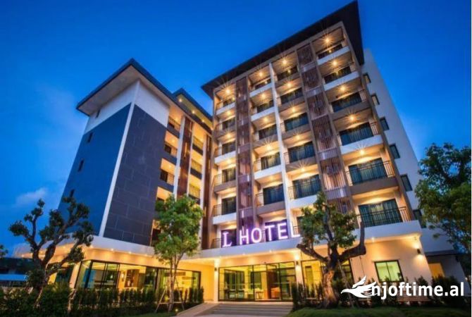 Ambiente Commerciale in Vendita 5+1 a Pogradec - 8,000,000 Euro