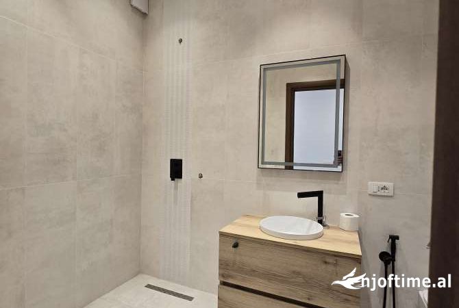 📢Jepet Zyre me Qira Prane Kompleksit Square 21🔑*