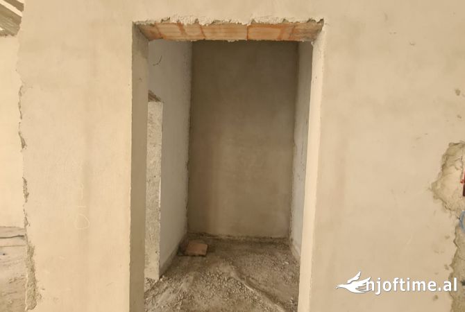 📢Shitet Ambient Biznesi Open Space te Liqeni i Thate🔑