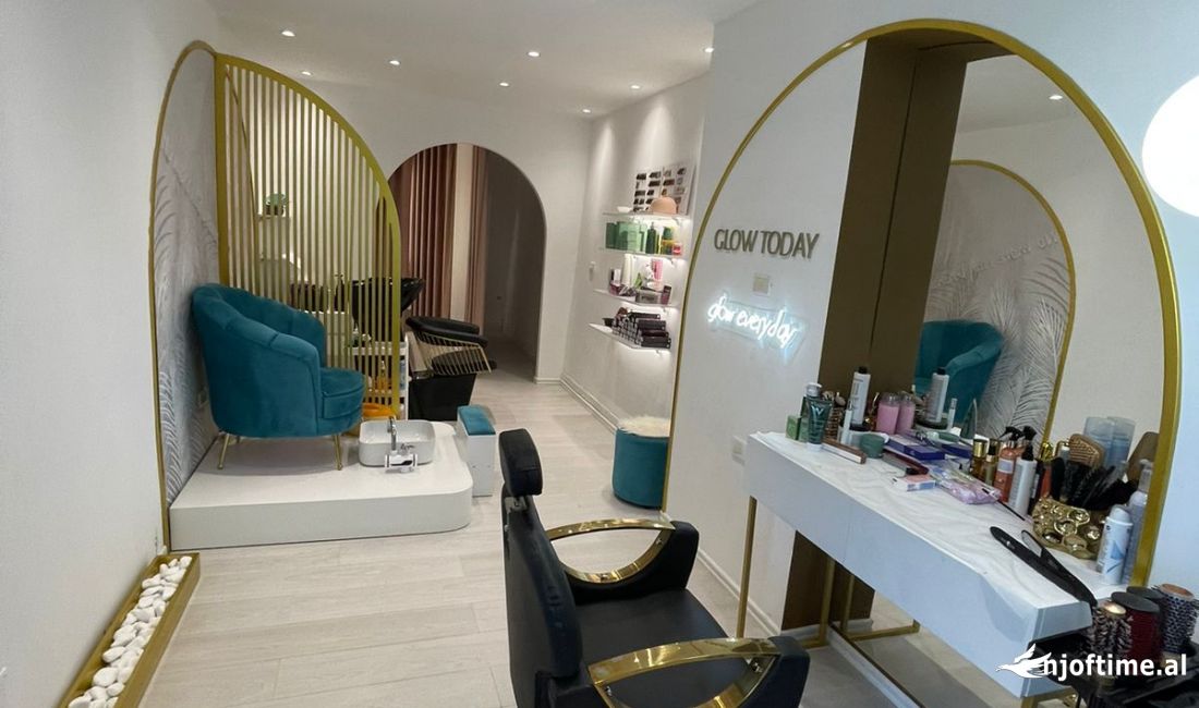 ✨ Shitet Biznesi ,tek Liqeni i Thate