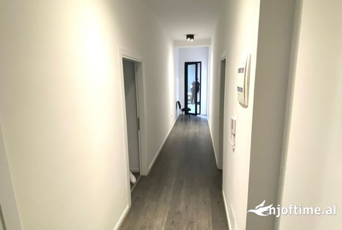 📢Jepet Apartament 2+1 me Qira per (ZYRA) te Kompleksi Square 21:Sip:133 m2🔑
