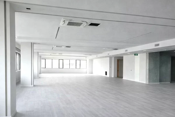 Ambient biznesi me qera 3+1 ne Tirane - 16,000 Euro