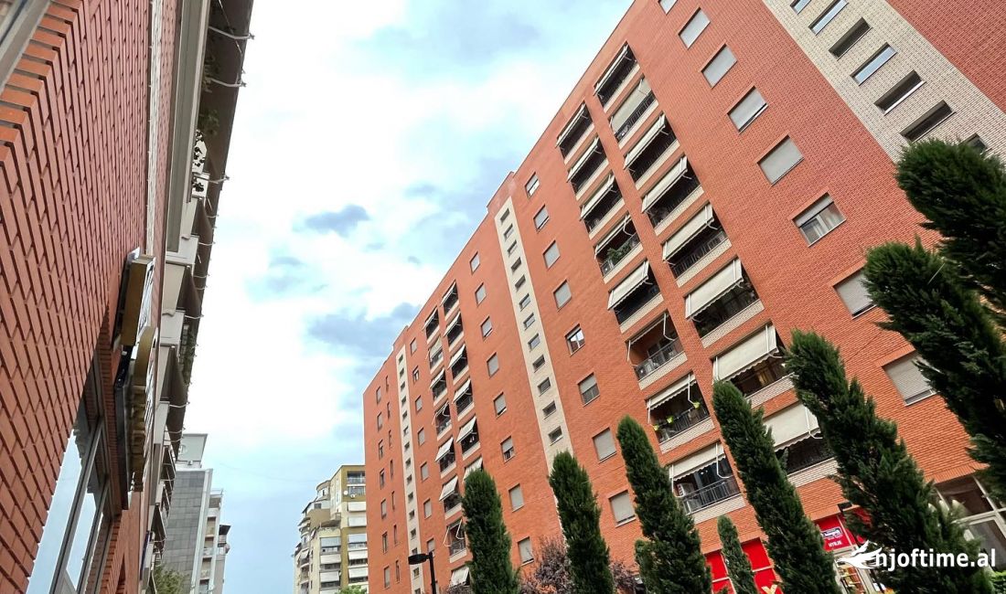 ✨Ambient Komercial per Shitje  ,tek Kompleksi Delijorgji-Tirane