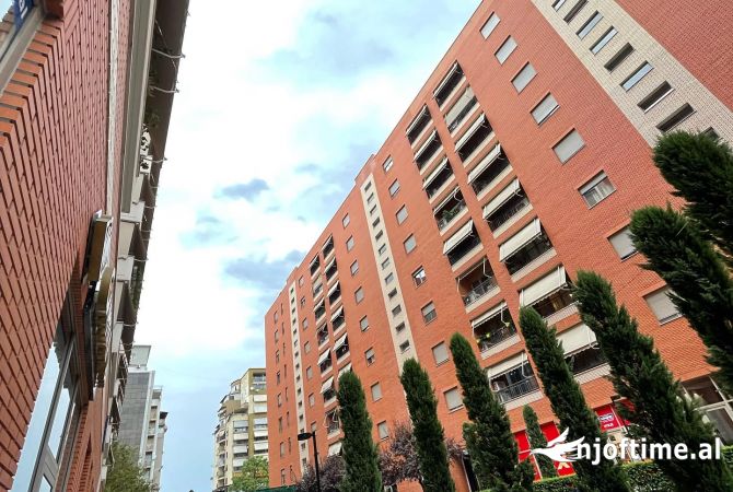 Business Property in Sale 1+1 in Tirana - 600,000 Euro