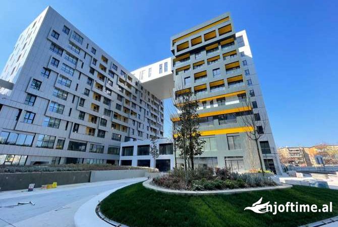 Ambiente Commerciale in Vendita 1+1 a Tirana - 450,000 Euro