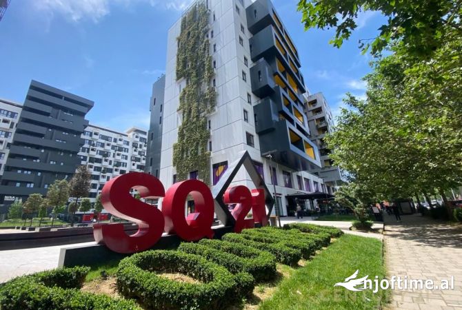 Ambiente Commerciale in Vendita 1+1 a Tirana - 450,000 Euro