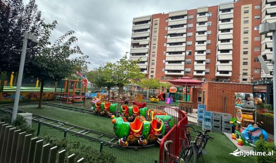 📢Shesim Dyqan me Sip: 67 m2, te Kompleksi Delijorgji*🔑