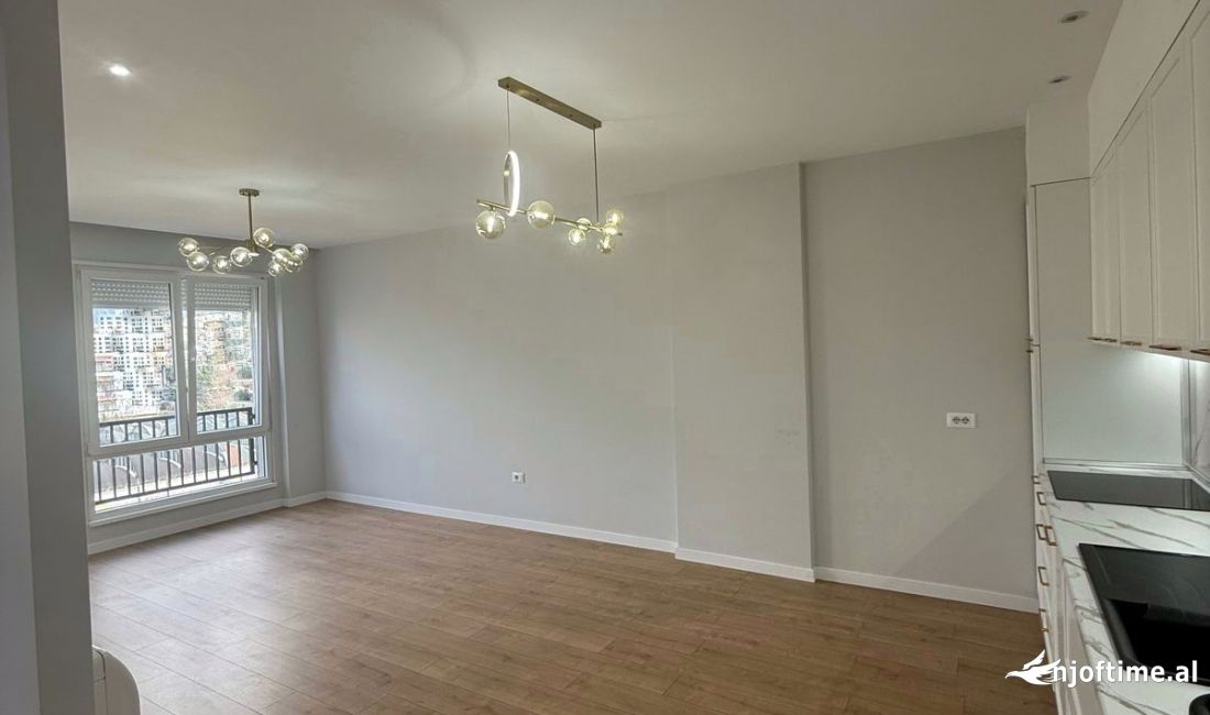 Shtepi me qera Apartament ne Tirane, 3+1, Mobilimi Bosh, pa mobiluar, Pagesa 750  Euro.