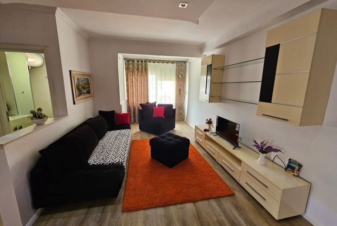 📣~Shitet Apartament 2+1 ne Zonen e Freskut🔑